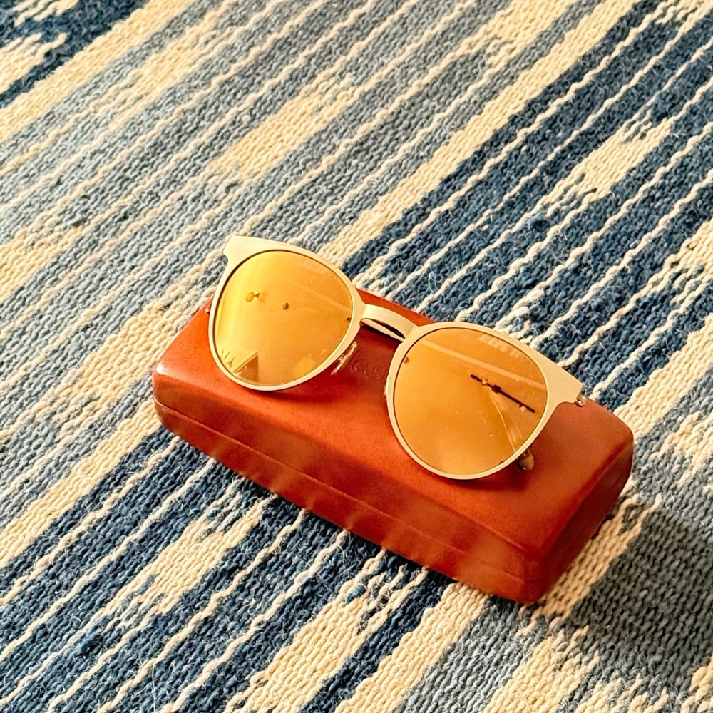 Illesteva Gold Sunglasses